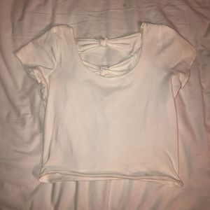 White cropped T shirt with three bows on the back